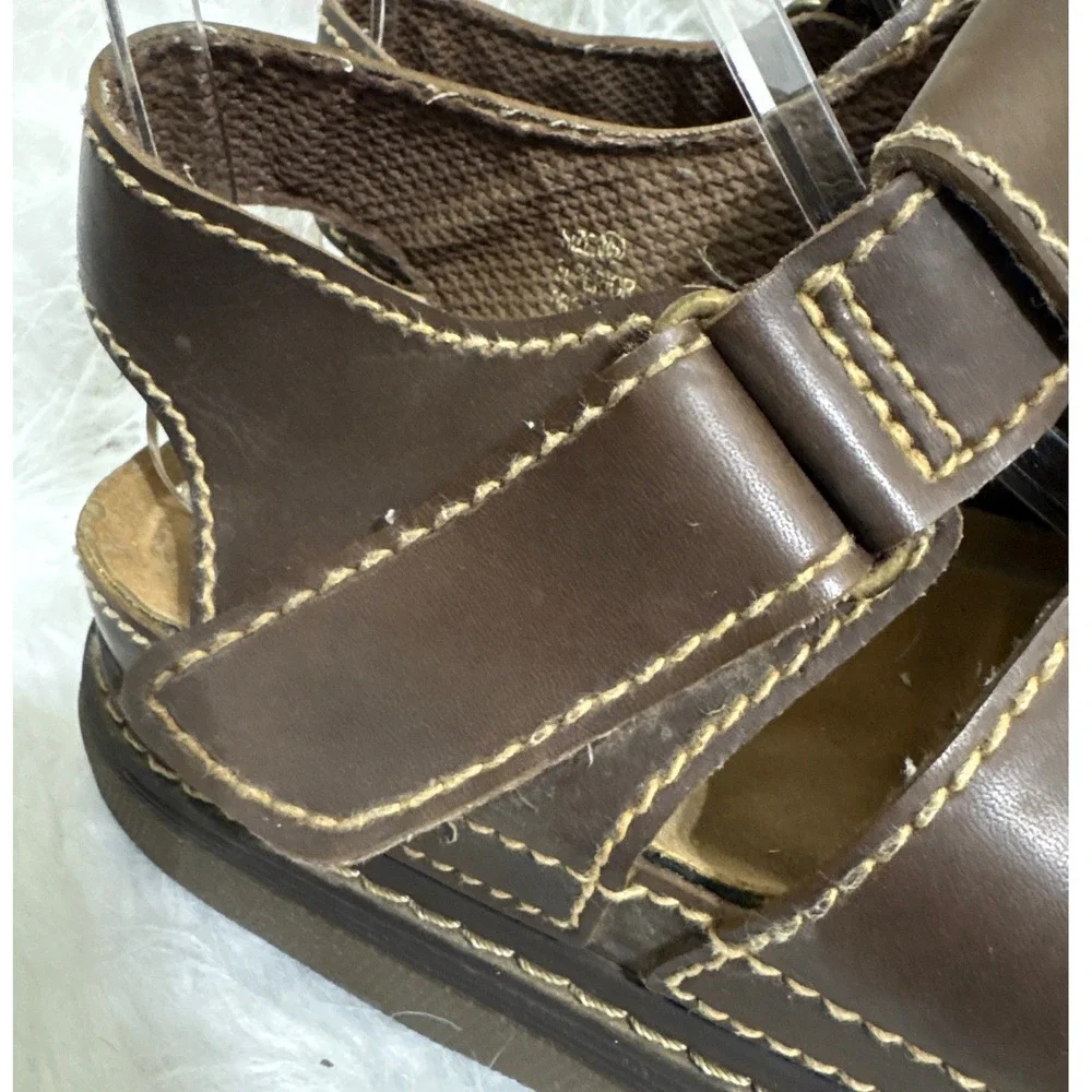 Faded Glory Mens Fisherman Sandals Brown Contrast Stitch  display picture 3